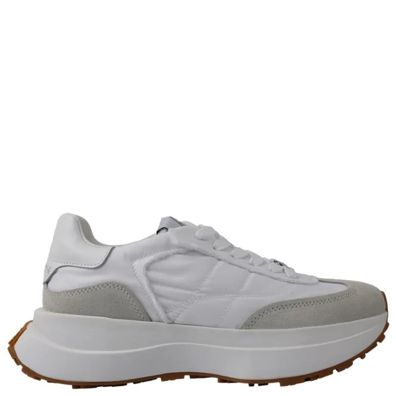 ELENA IACHI sneakers space