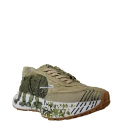 ELENA IACHI sneakers space