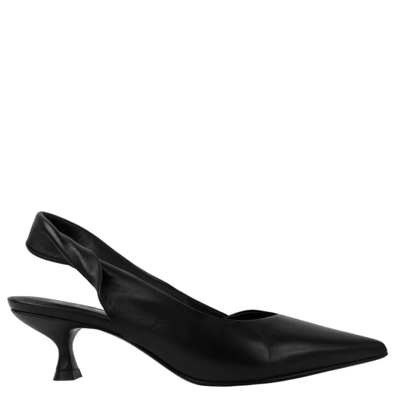 STRATEGIA pumps a5704